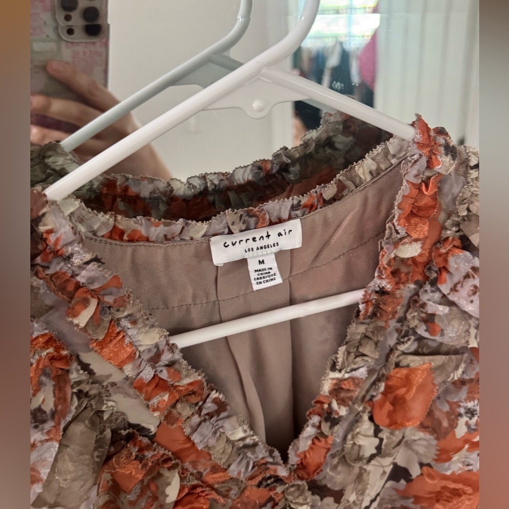 LIKE NEW Anthropologie x Current Air Ruffled Floral Blouse/Top - Picture 3 of 3